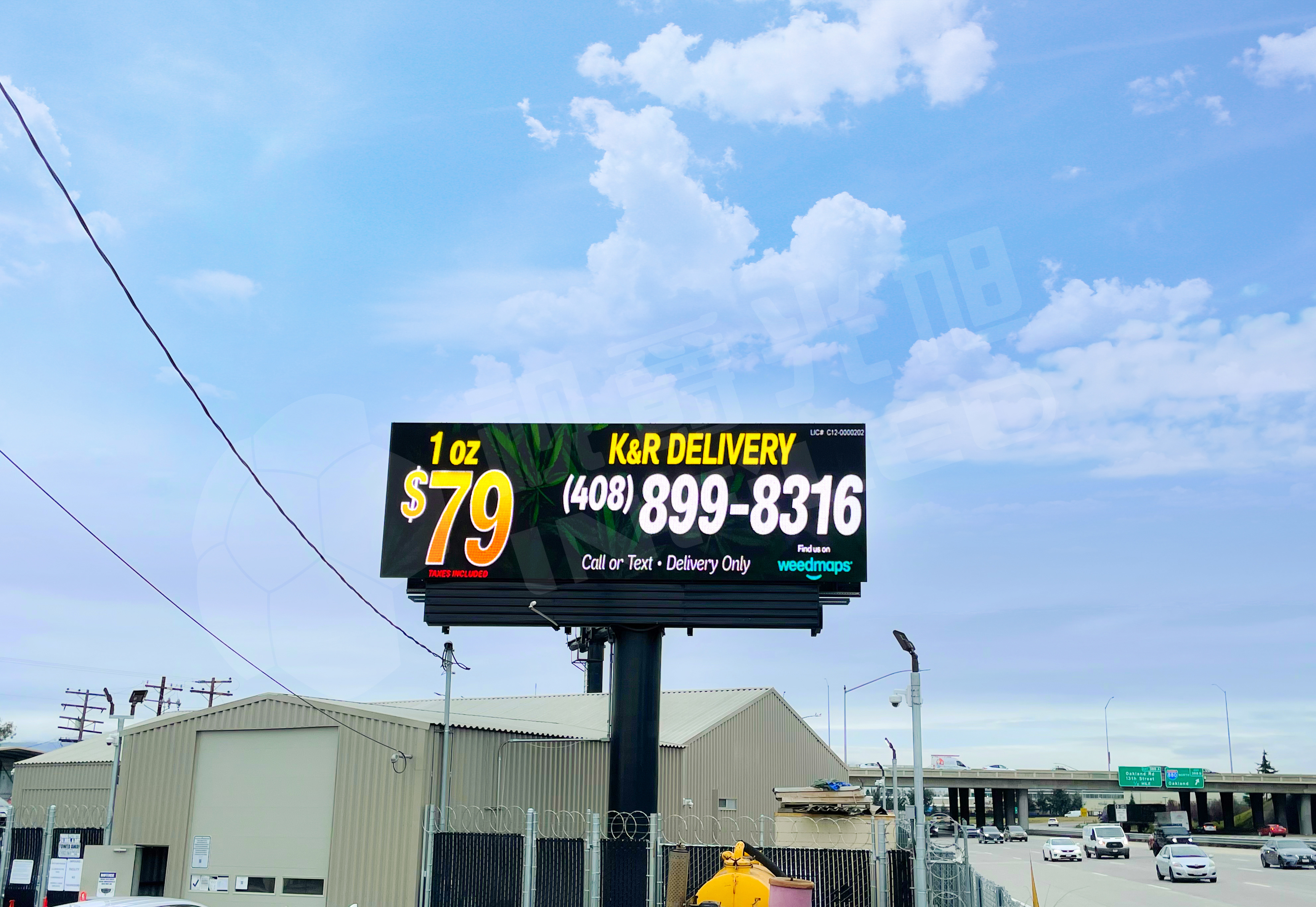 视爵光旭户外LED广告屏幕竖立在美国吉什东路