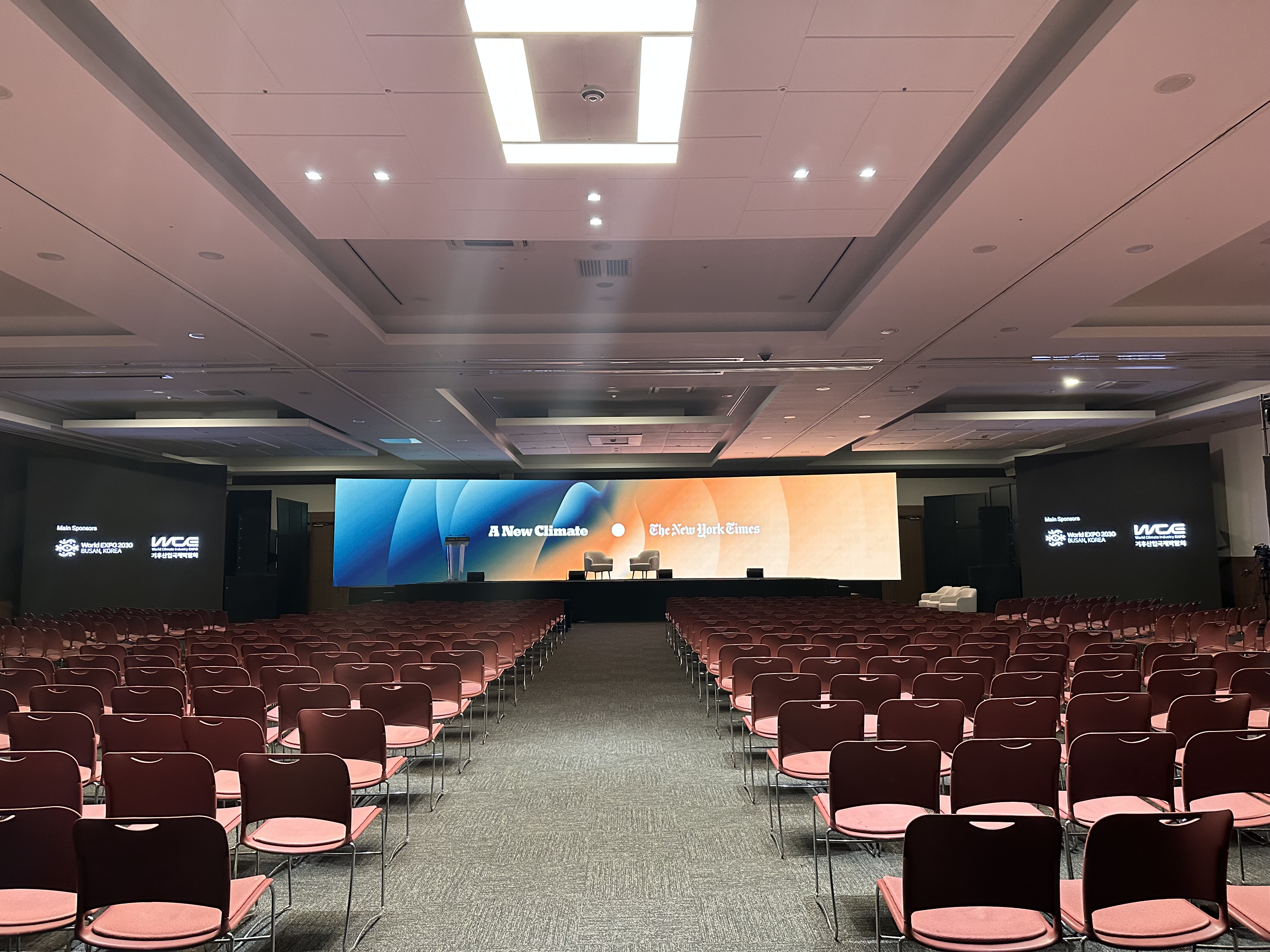 Brilliant stage display solutions made with the GXII series LED Screen in WCE 2023