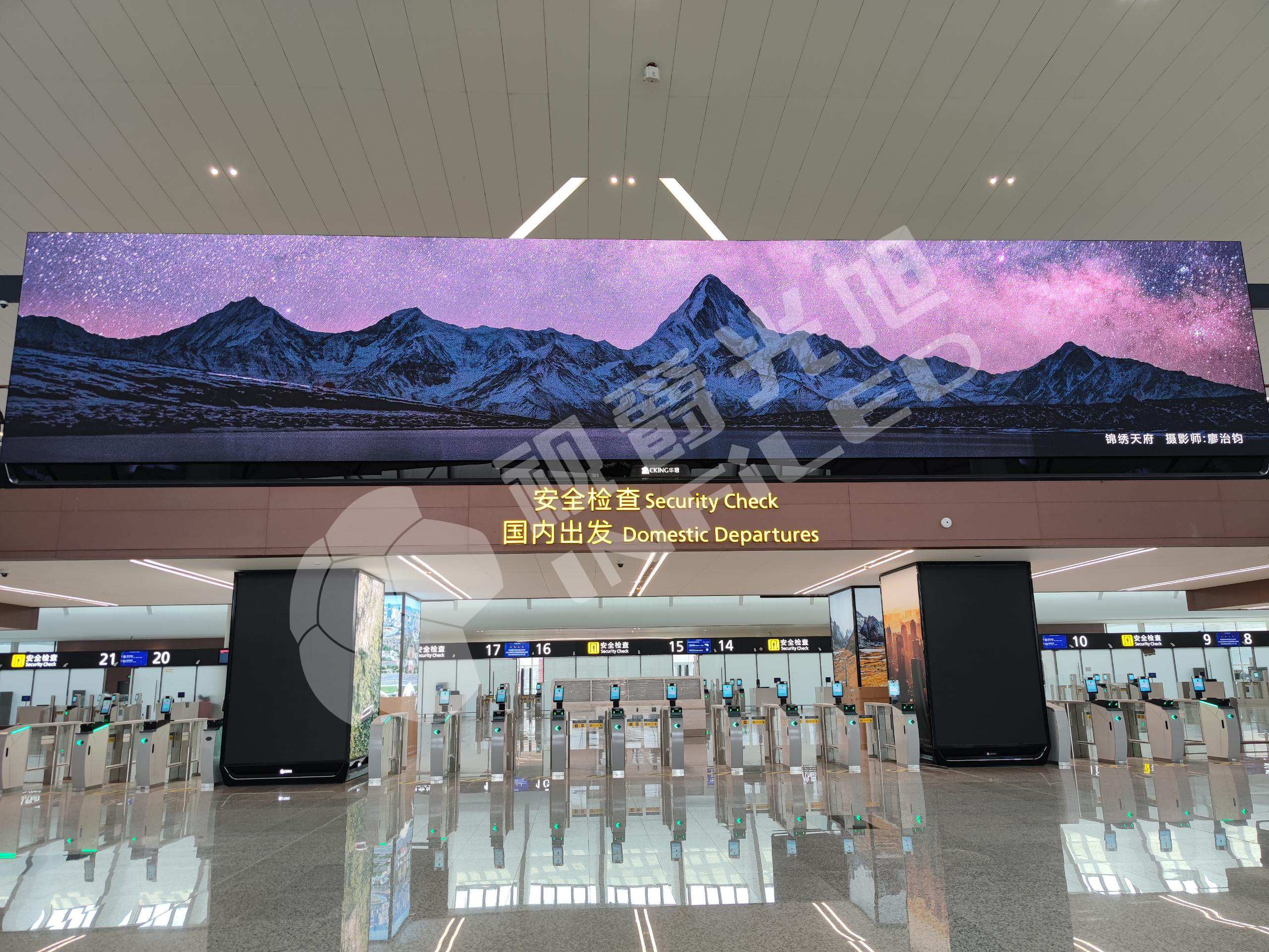 视爵光旭LED显示屏助力打造成都天府国际机场