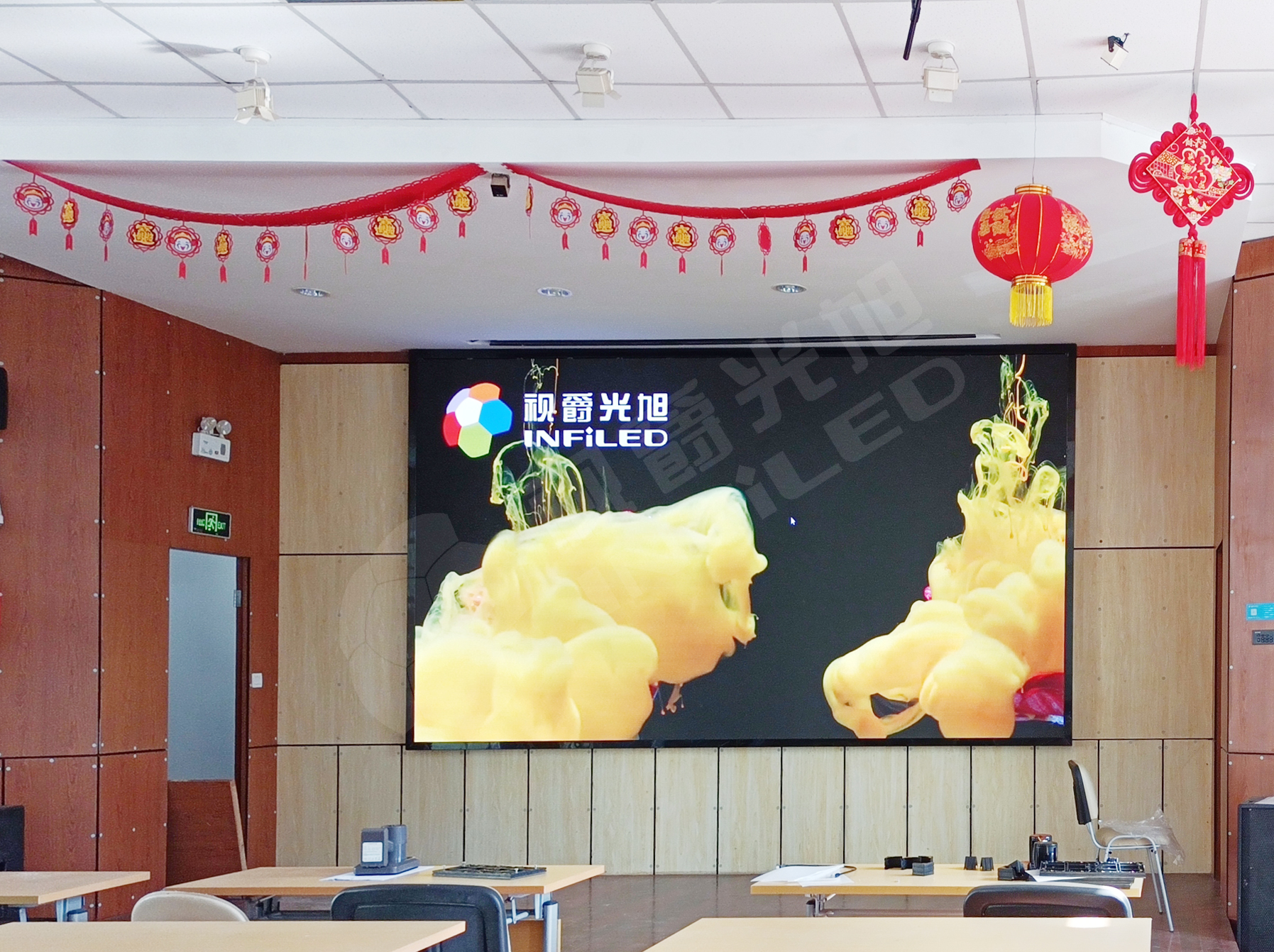 视爵光旭LED显示大屏走进上海市民办金盟学校多媒体教室